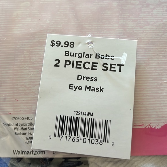 Burglar Babe Halloween Costume 2 pc set - Picture 4 of 4